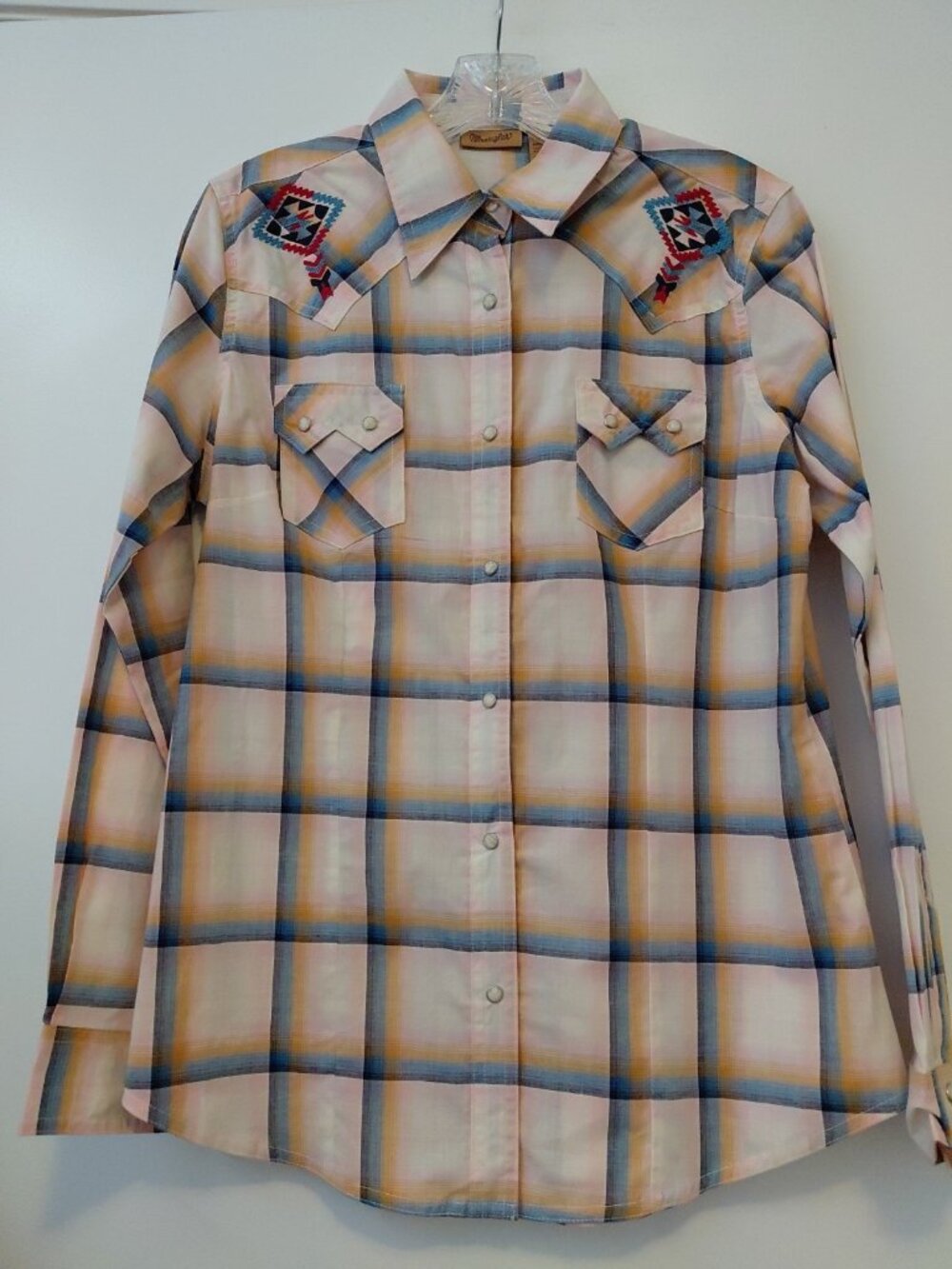 Wrangler Women's Pearl Snap Plaid Embroidered Southwestern Cowboy Shirt Medium